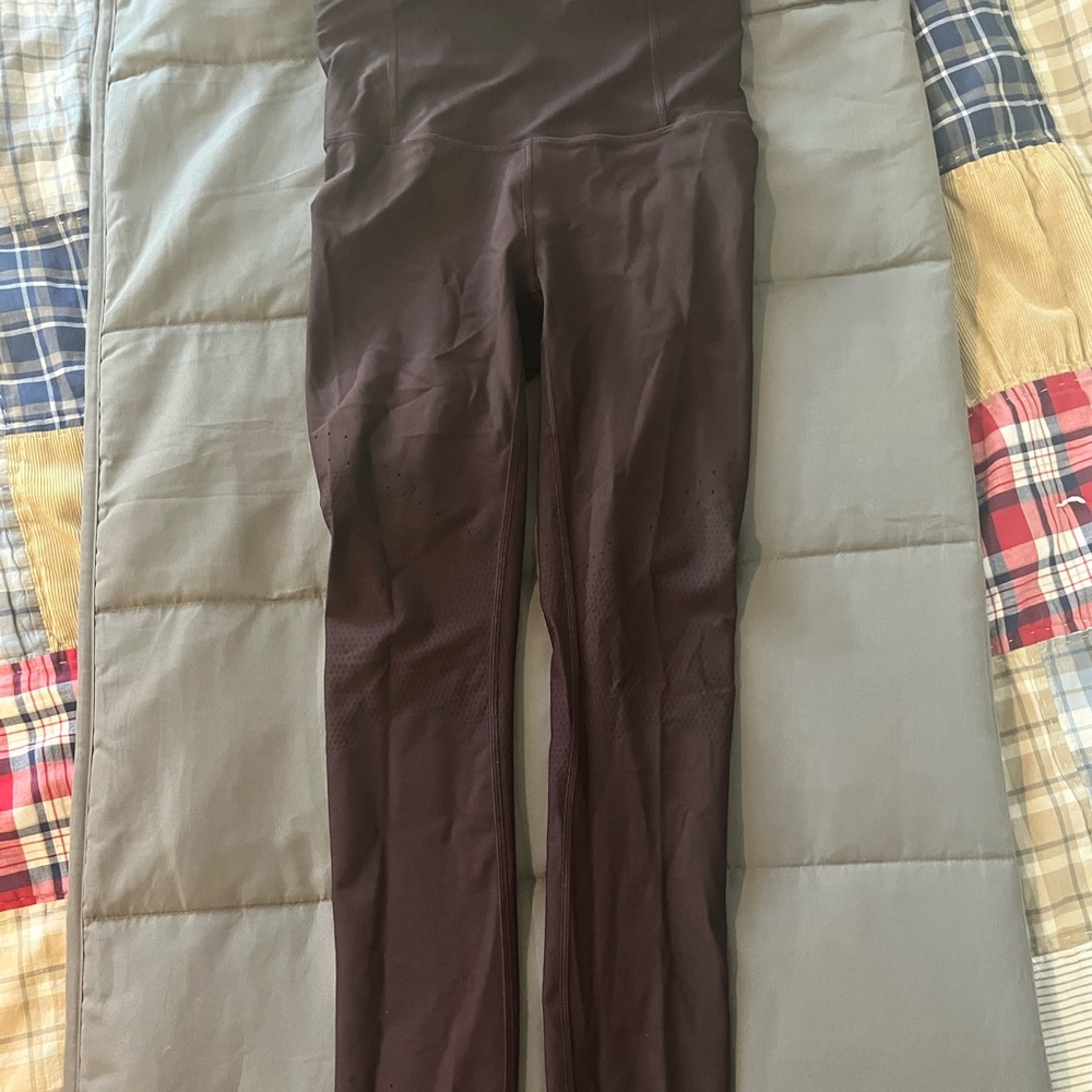 Lululemon maroon leggings